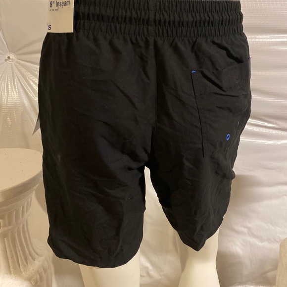 Old Navy active swim trunks black with 8 inch inseam - Picture 3 of 4